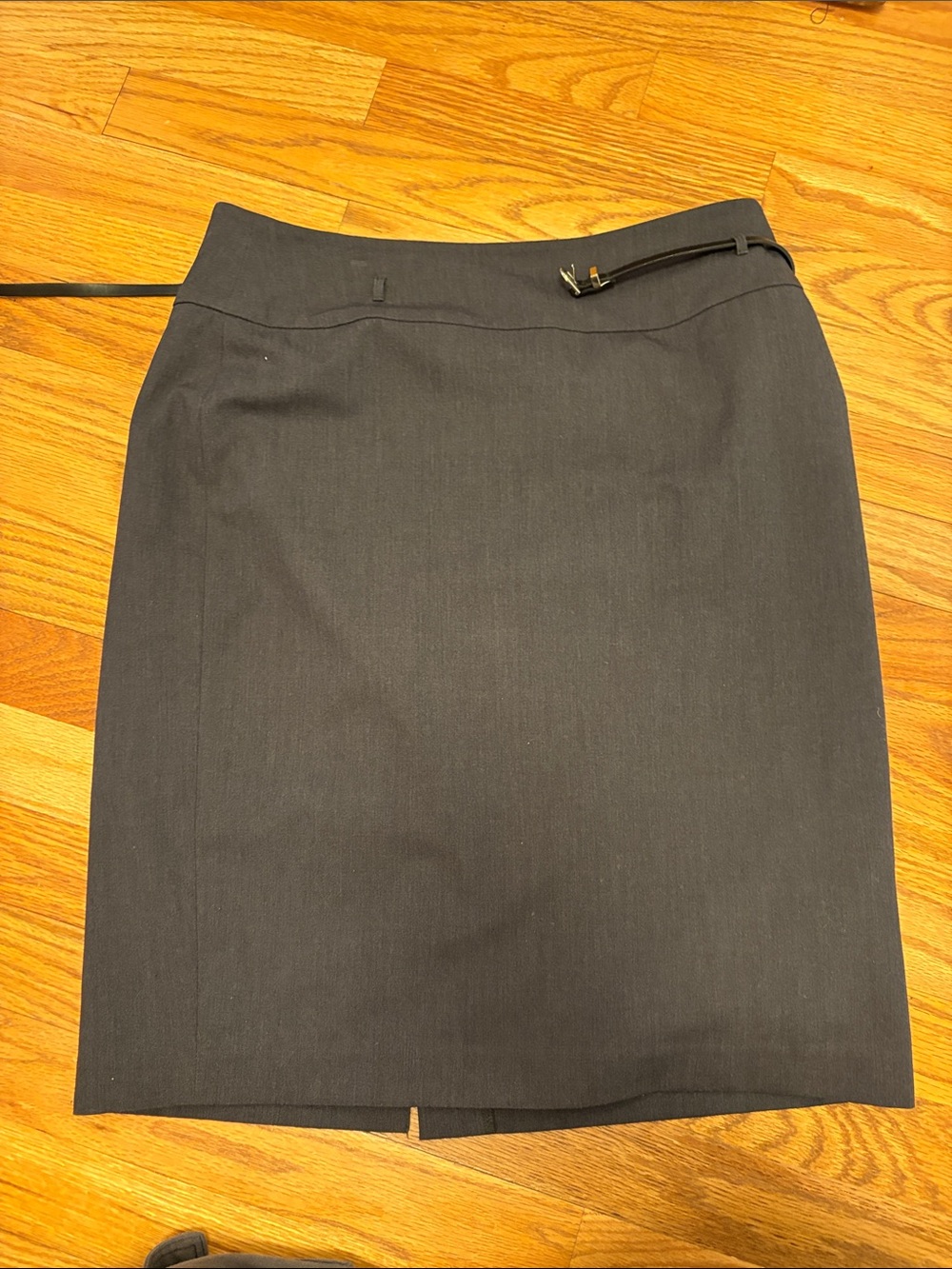 Liz Claiborne Gray Pencil Skirt with Slim Belt Detail